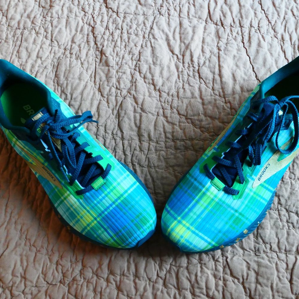Brooks Men's Launch 8 St. Patrick's Day Edition